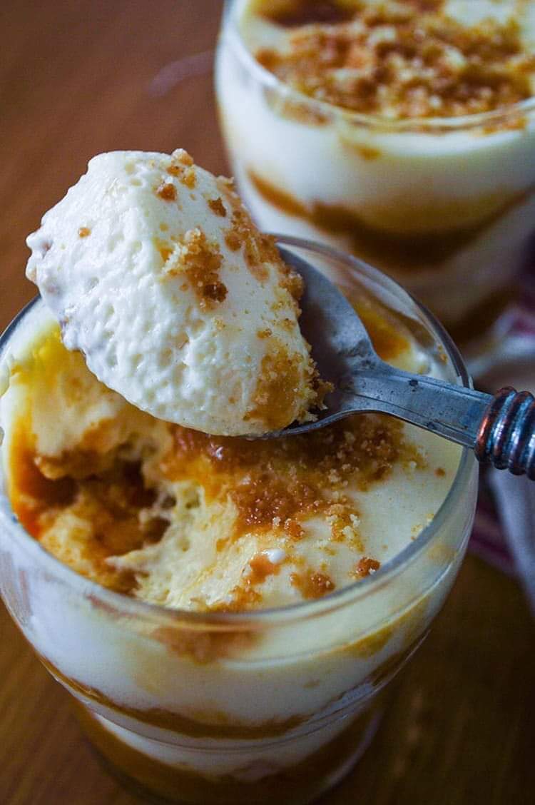 Tiramisu z solonym karmelem